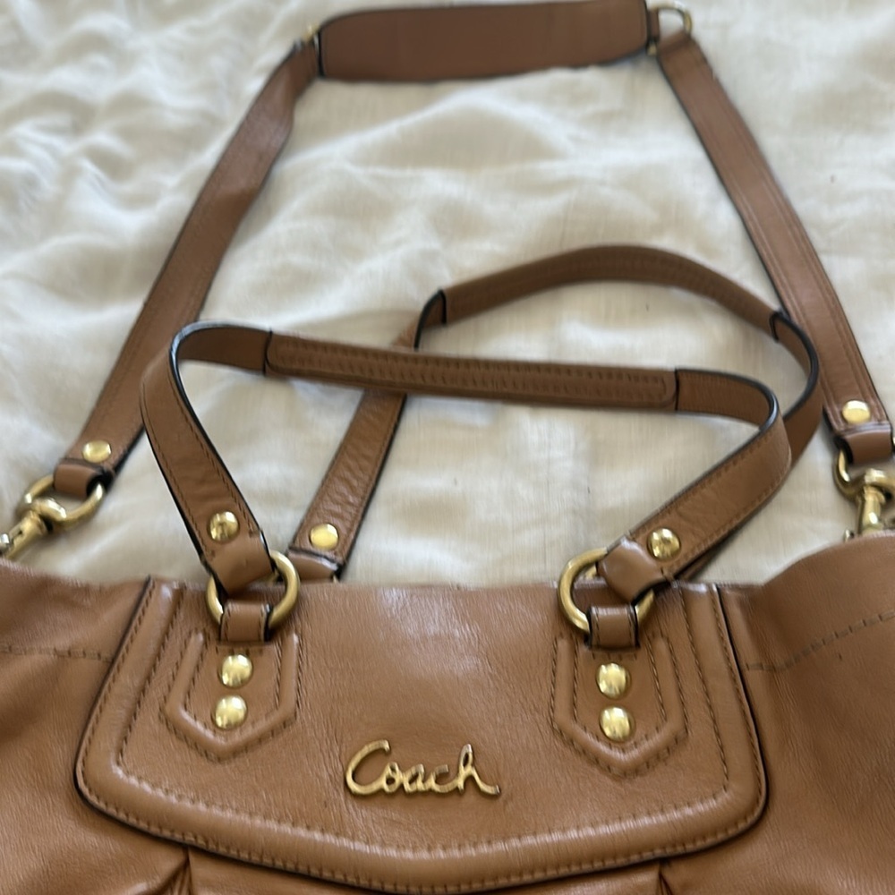Coach Y2K Tan Leather Shoulder Bag - Picture 3 of 5